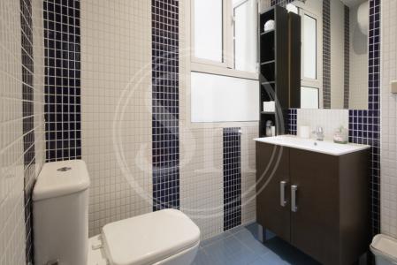 Студия в аренду в Madrid Velarde - Malasaña