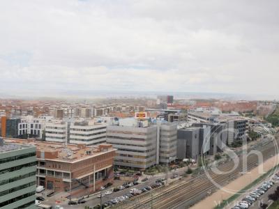 Appartamento in Affitto a Madrid Dulce Chacón - Fuente De La Mora