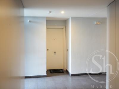 Appartamento in Affitto a Madrid Dulce Chacón - Fuente De La Mora