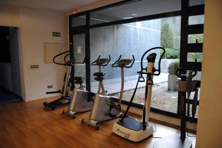 Appartamento in Affitto a Madrid Dulce Chacón - Fuente De La Mora