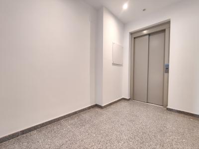 Appartement te huur in Badalona Torrent D´en Grau - Av. Itàlia