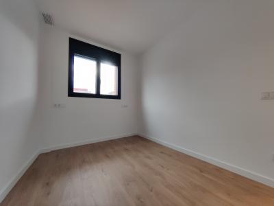 Appartement te huur in Badalona Torrent D´en Grau - Av. Itàlia