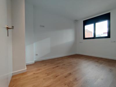 Appartement te huur in Badalona Torrent D´en Grau - Av. Itàlia