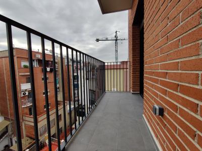 Appartement te huur in Badalona Torrent D´en Grau - Av. Itàlia