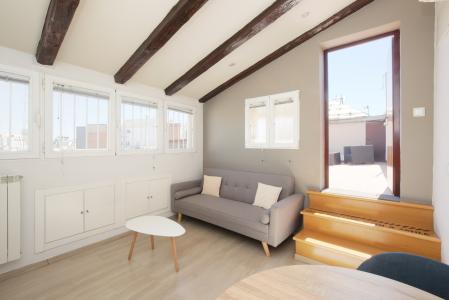 Atico alquiler en Plaza del Angel cerca de la Plaza Mayor