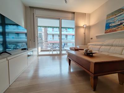 Piso en Alquiler en Barcelona Floridablanca - Rda. Sant Antoni