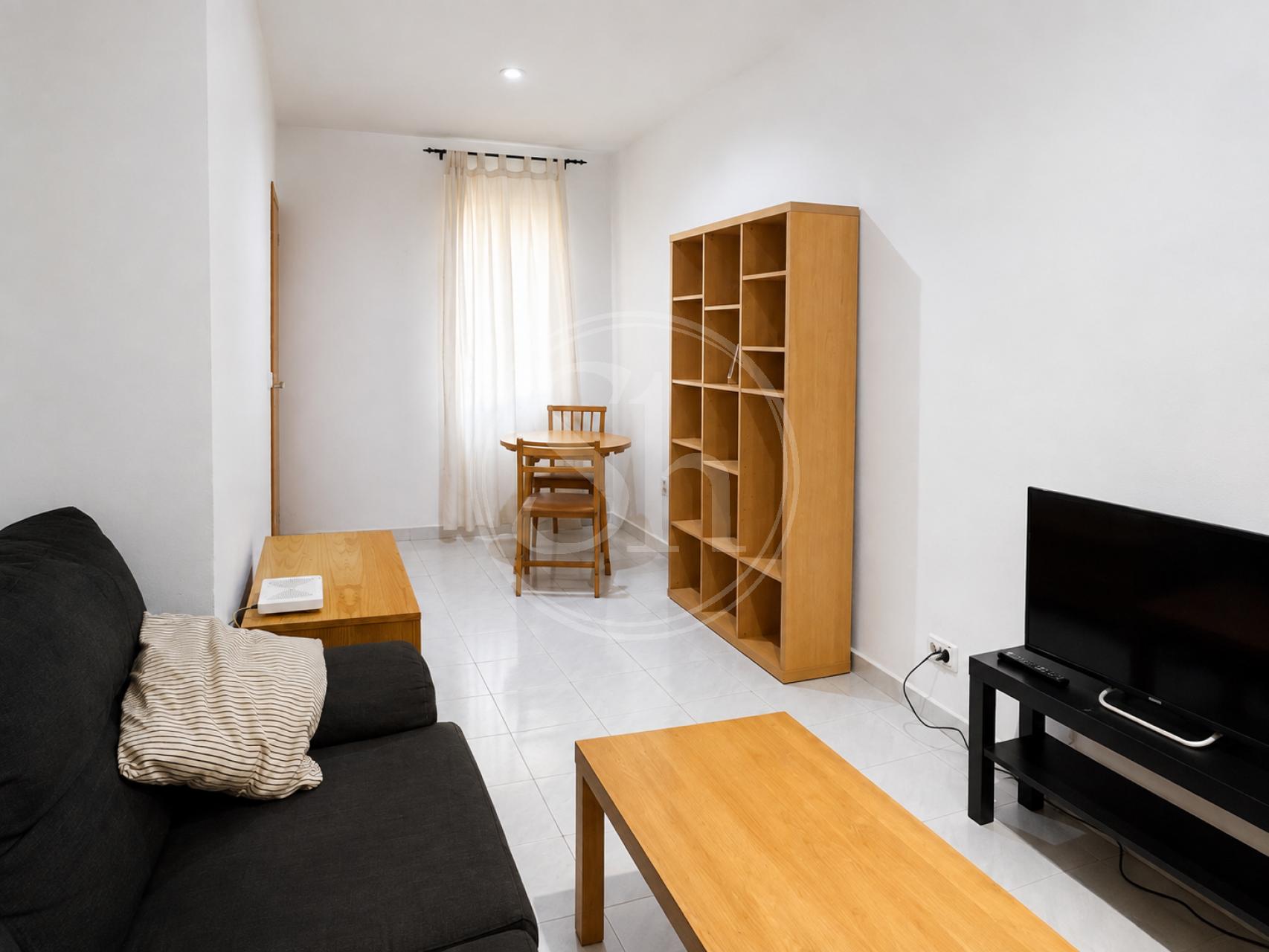 Andres Mellado - Fernandez De Los Rios | ChamberÍ | Madrid | REF T21212-1
