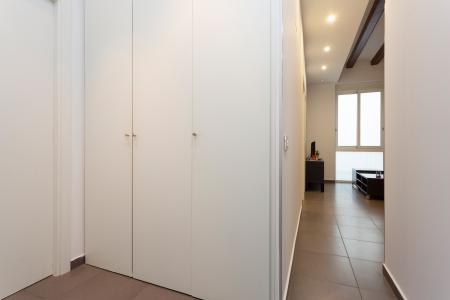 Appartement te huur in Barcelona Passatge Sant Benet - Arc De Triomf