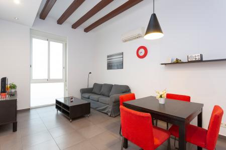 Appartement te huur in Barcelona Passatge Sant Benet - Arc De Triomf