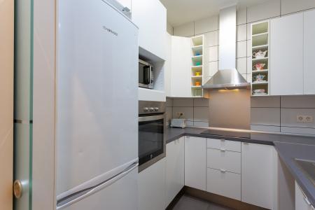 Appartement te huur in Barcelona Passatge Sant Benet - Arc De Triomf