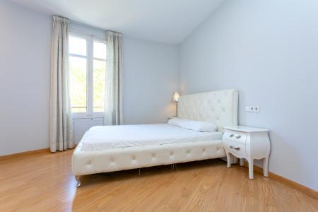 Aquiler apartamento de 4 habitaciones en calle Casanova - Londres