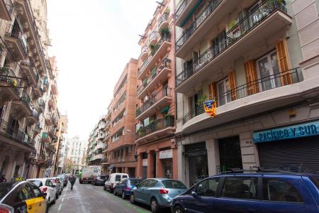 Appartement te huur in Barcelona Vallhonrat - Metro Poble Sec