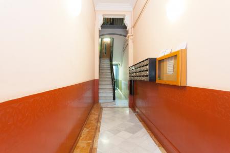 Appartement te huur in Barcelona Vallhonrat - Metro Poble Sec