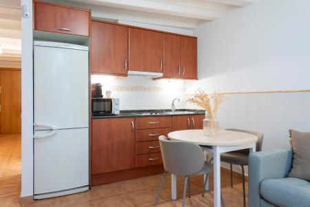 Appartement te huur in Barcelona Hort De La Bomba - Carretes