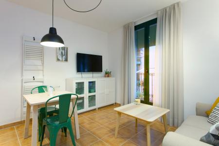Appartement te huur in Barcelona Hort De La Bomba - Metro Parallel