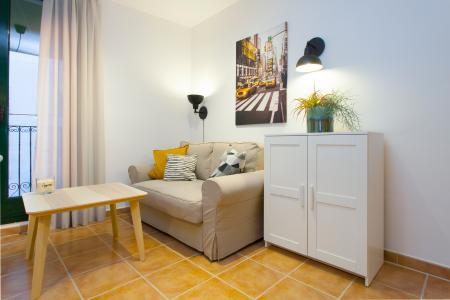 Appartement te huur in Barcelona Hort De La Bomba - Metro Parallel