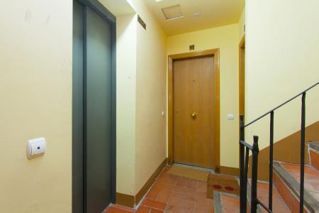 Appartement te huur in Barcelona Hort De La Bomba - Metro Parallel