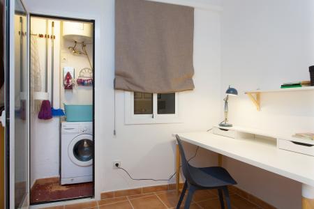 Appartement te huur in Barcelona Hort De La Bomba - Metro Parallel