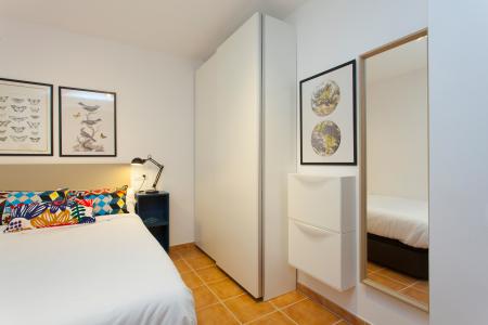 Appartement te huur in Barcelona Hort De La Bomba - Metro Parallel