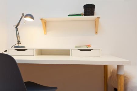 Appartement te huur in Barcelona Hort De La Bomba - Metro Parallel