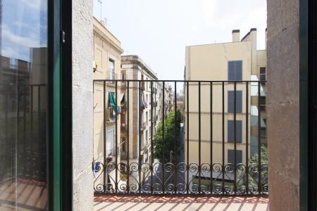Appartamento con due stanze da letto matrimoniali nel Raval