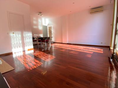 Penthouse te huur in Barcelona Passatge Garcia I Robles - Mare De Déu Del Coll