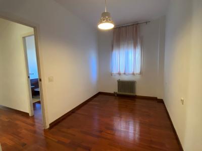 Penthouse te huur in Barcelona Passatge Garcia I Robles - Mare De Déu Del Coll