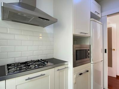 Penthouse te huur in Barcelona Passatge Garcia I Robles - Mare De Déu Del Coll