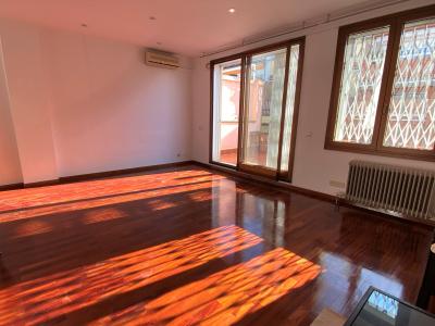 Penthouse te huur in Barcelona Passatge Garcia I Robles - Mare De Déu Del Coll