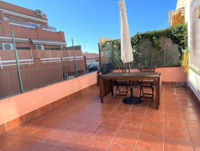 Penthouse te huur in Barcelona Passatge Garcia I Robles - Mare De Déu Del Coll