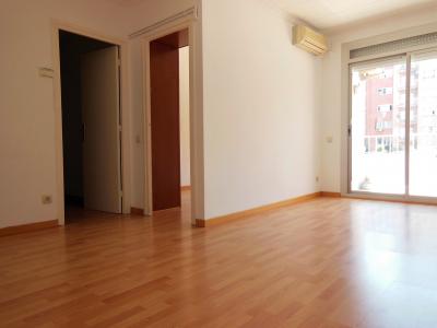 Appartement te huur in Barcelona Casanova - París