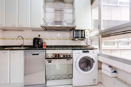 Alquiler temporal loft amueblado en c/ Aragón con Casanova