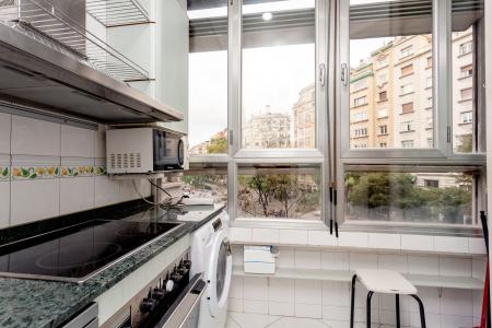 Alquiler temporal loft amueblado en c/ Aragón con Casanova