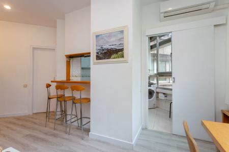 Alquiler temporal loft amueblado en c/ Aragón con Casanova