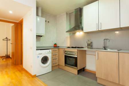 Wohnung zur Miete in Barcelona Sant Gil - Ronda Universitat