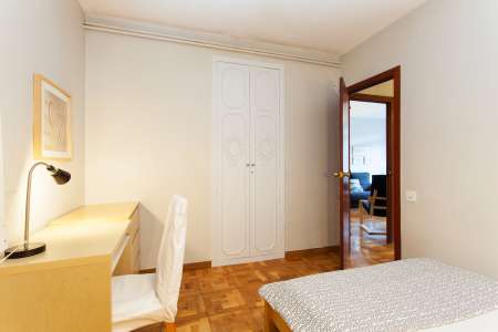 Appartement te huur in Barcelona Plaza Gala Placidia - Ferrocarrils Gracia
