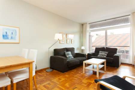 Appartement te huur in Barcelona Plaza Gala Placidia - Ferrocarrils Gracia