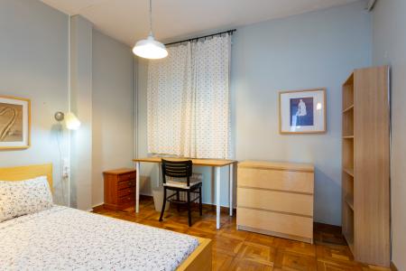 Appartement te huur in Barcelona Plaza Gala Placidia - Ferrocarrils Gracia