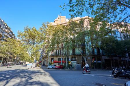 Flat rental in Carrer de Sepúlveda Eixample district of Barcelona