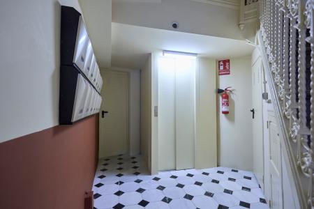 Flat rental in Carrer de Sepúlveda Eixample district of Barcelona
