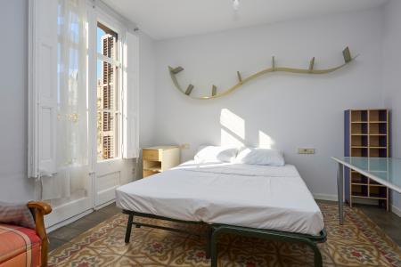 Flat rental in Carrer de Sepúlveda Eixample district of Barcelona