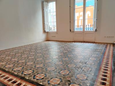 Pis en Lloguer a Barcelona Carme - La Rambla