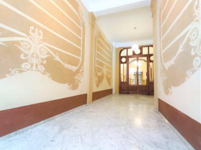 Pis en Lloguer a Barcelona Carme - La Rambla