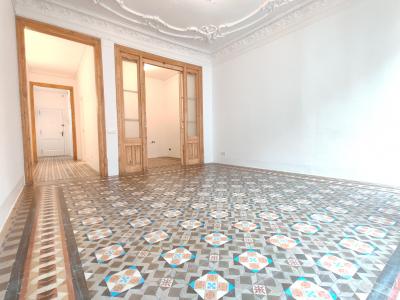 Pis en Lloguer a Barcelona Carme - La Rambla