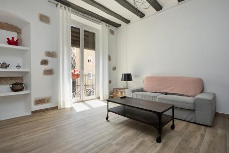Apartamento de alquiler frente a Plaça del Pedró