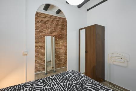 Apartamento de alquiler frente a Plaça del Pedró