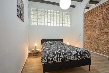 Apartamento de alquiler frente a Plaça del Pedró