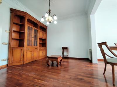 Piso en Alquiler en Barcelona Casanova - Mallorca