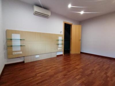 Otro zur Miete in Hospitalet Mileva Maric - Ciències