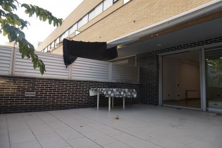 Otro te huur in Hospitalet Mileva Maric - Ciències